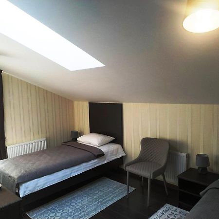 Hotel Business Apartments Dnipro Extérieur photo