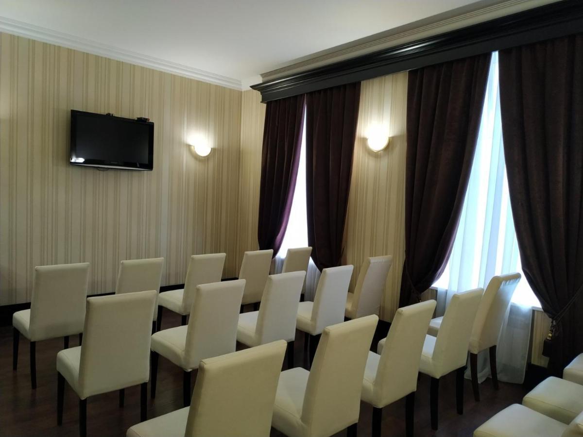 Hotel Business Apartments Dnipro Extérieur photo